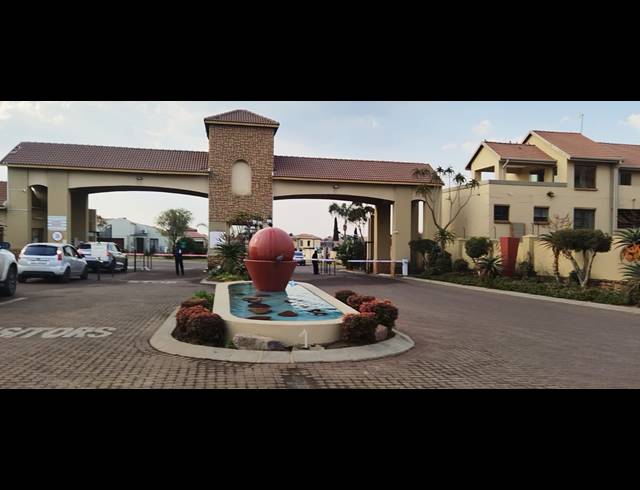 3 BEDROOM PENTHOUSE TO LET IN REYNO RIDGE